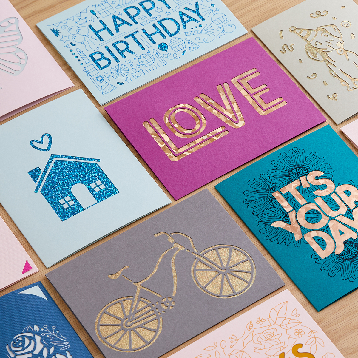 Plotterie.nl Cricut Cut-away cards 2009487-3